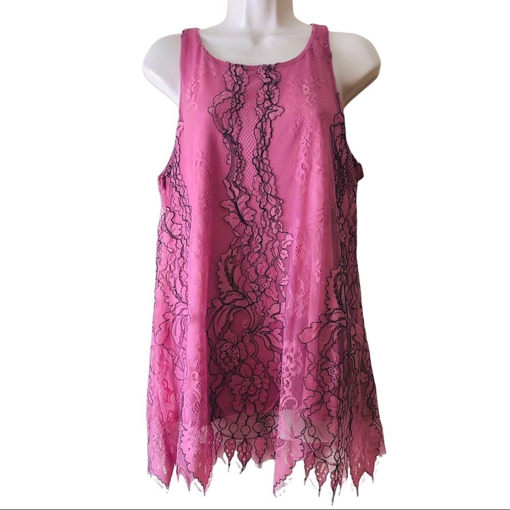 Lynn Ryan Rose Lacy Sleeveless Blouse Large